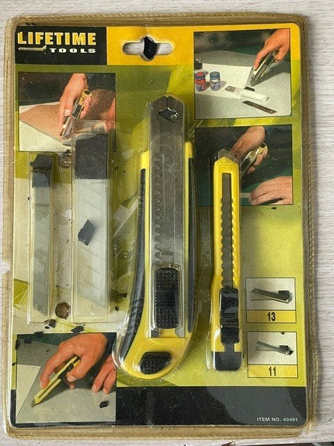 Nr.145: Mes, breekmes, hobbymes, hobbymessen set, Ophalen of Verzenden, Nieuw, Snijgereedschap