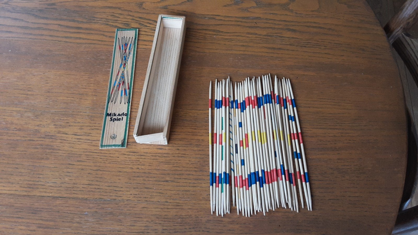 Mikado spel in houten doosje - Klassiek behendigheidsspel, Ophalen of Verzenden, Gebruikt, Reisspel