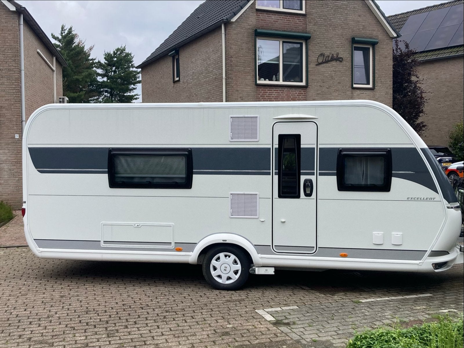 Hobby Excellent 495 WFU- Luxe Caravan met Voortent, Caravans en Kamperen, Rondzit, Hobby, Frans bed, 7 tot 8 meter