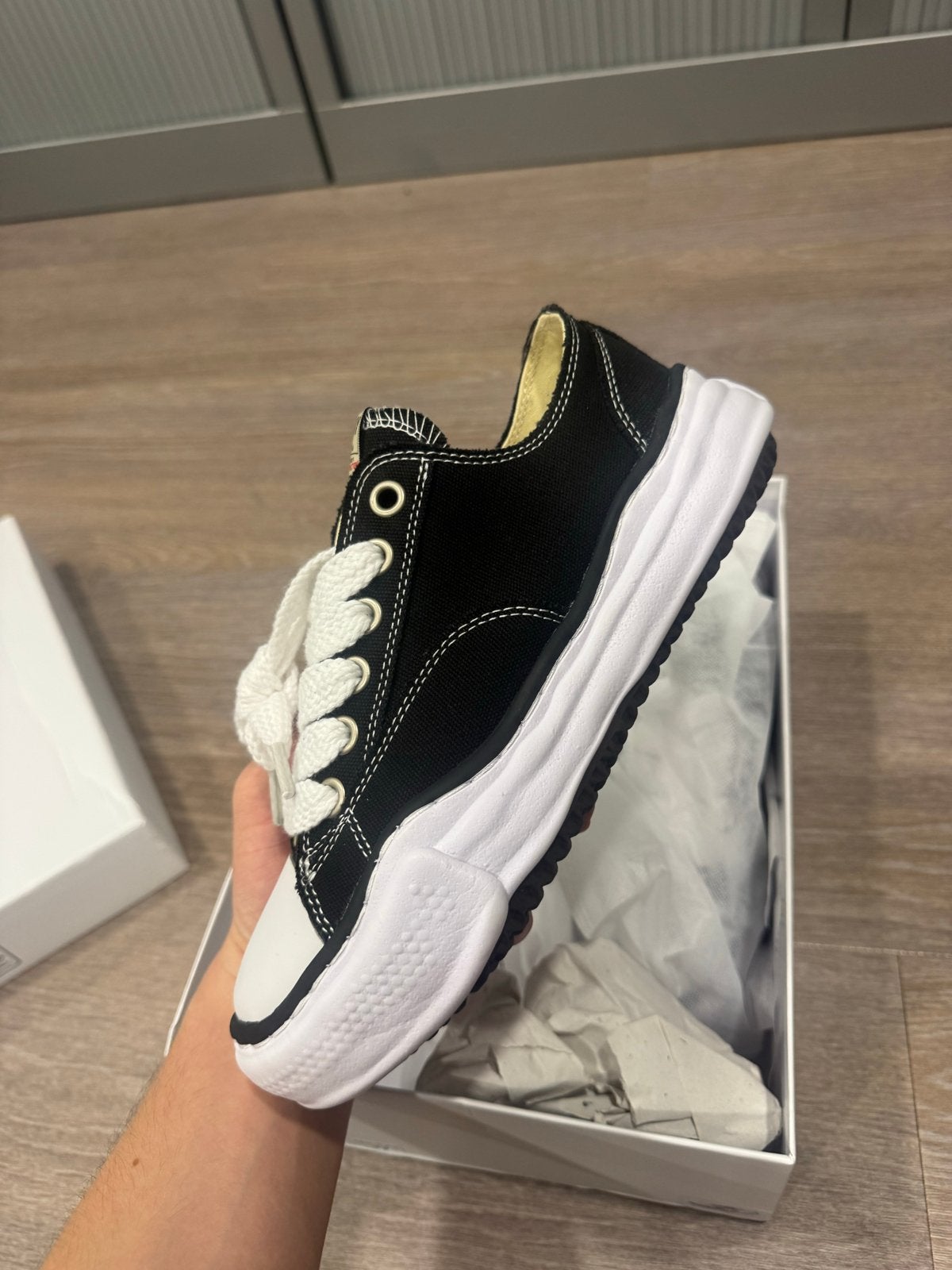 Maison Mihara Yasuhiro Blakey Low Top Sneakers Zwart, Ophalen of Verzenden, Nieuw, Zwart, Sneakers of Gympen