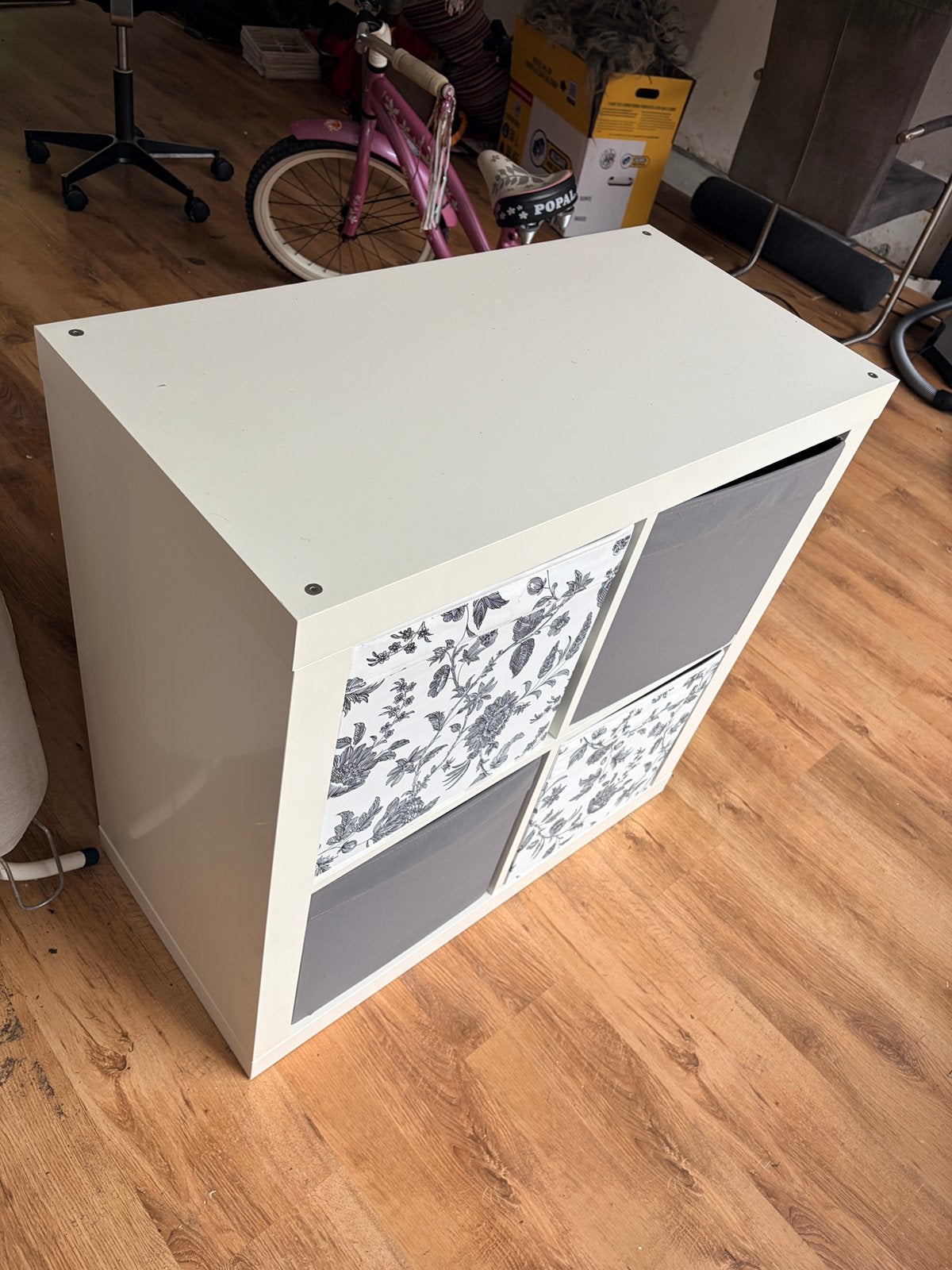VERHUIZING, gratis  moet weg. Ikea  meubel, Huis en Inrichting, Ophalen, Met plank(en), Zo goed als nieuw, Minder dan 150 cm
