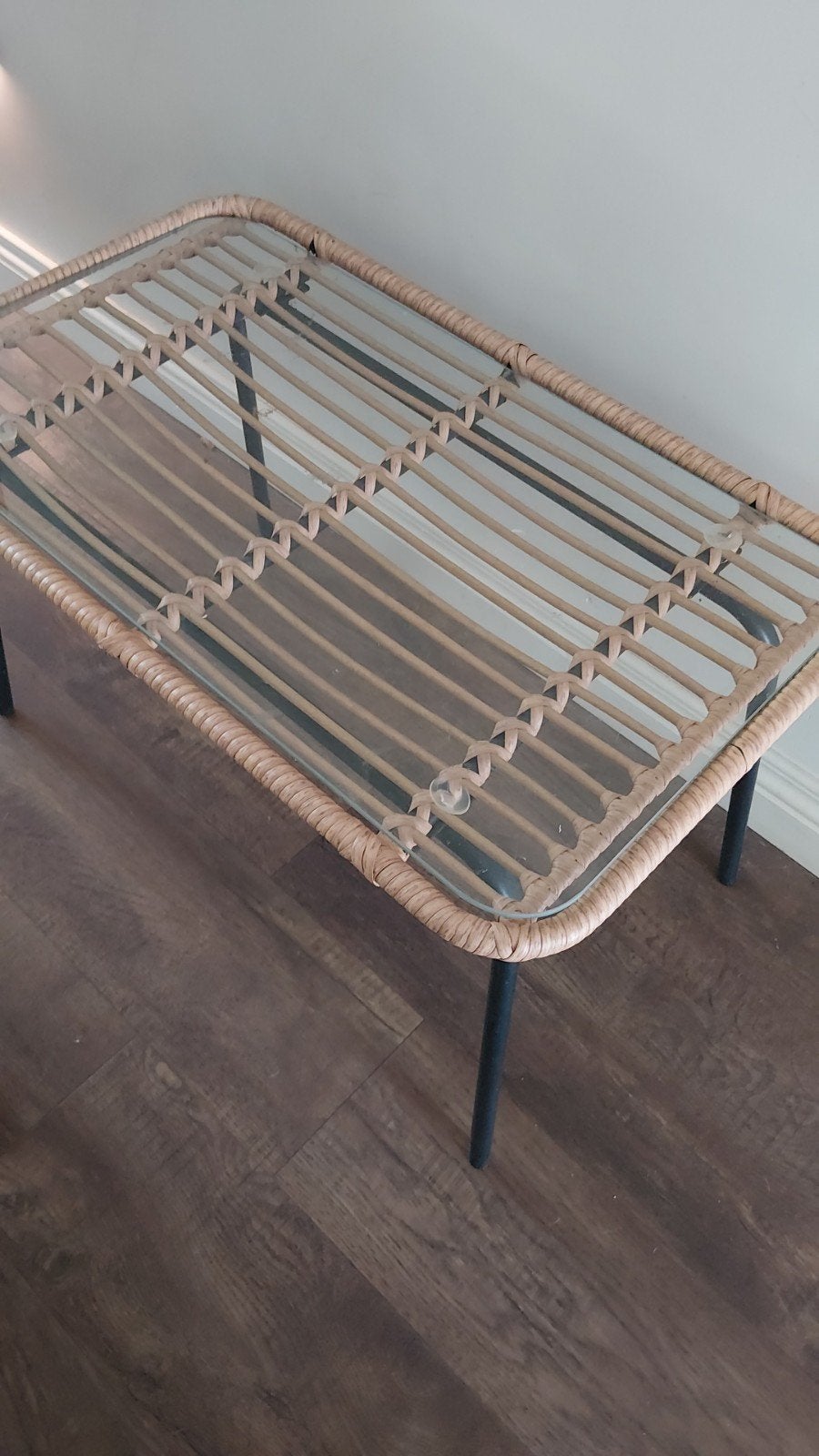 Leuk Rotan / Glas Salontafel, Huis en Inrichting, Tafels | Salontafels, Ophalen, 50 tot 100 cm, Rond, 50 tot 100 cm