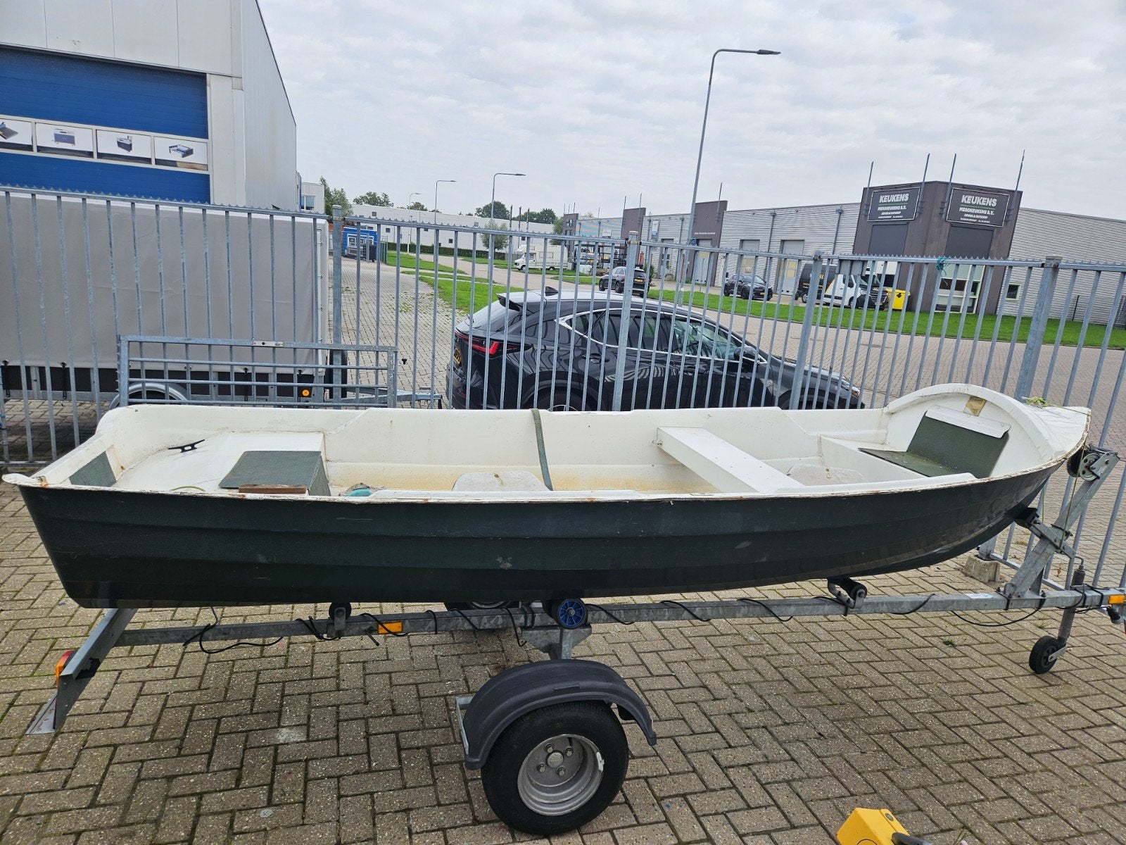 Boottrailer & gratis visboot, Ophalen, Overige merken, Gebruikt, Tot 10 pk