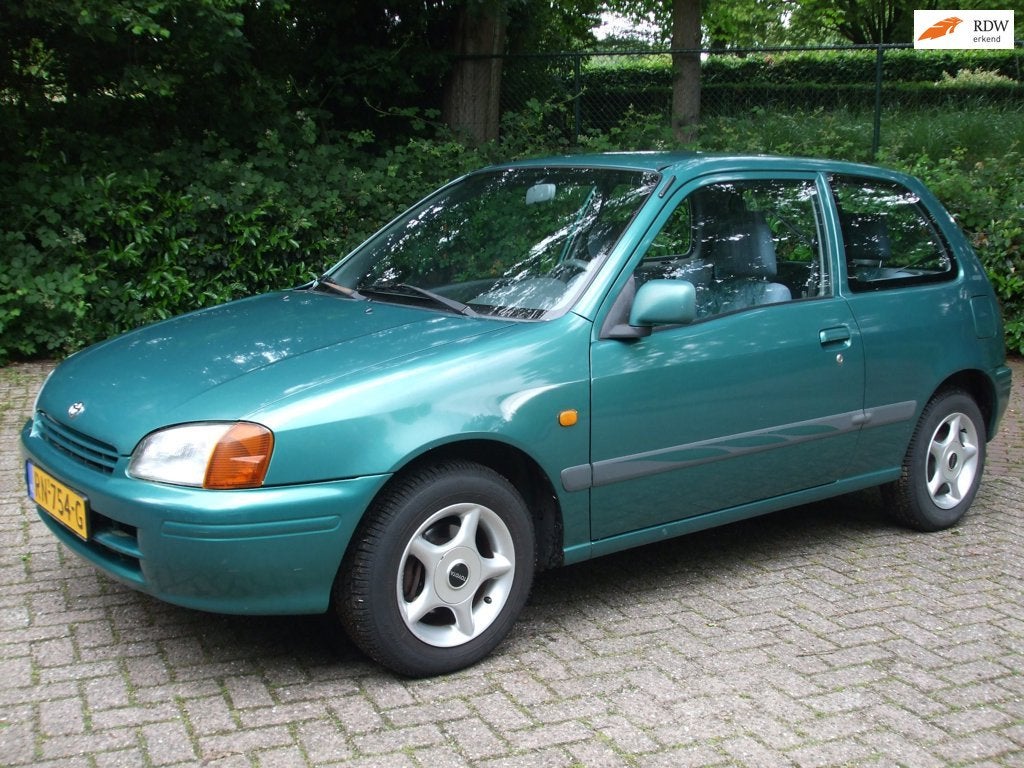 Toyota Starlet 1.3-16V GXi GTSi 3drs groen, Gebruikt, 4 cilinders, Starlet, 400 kg