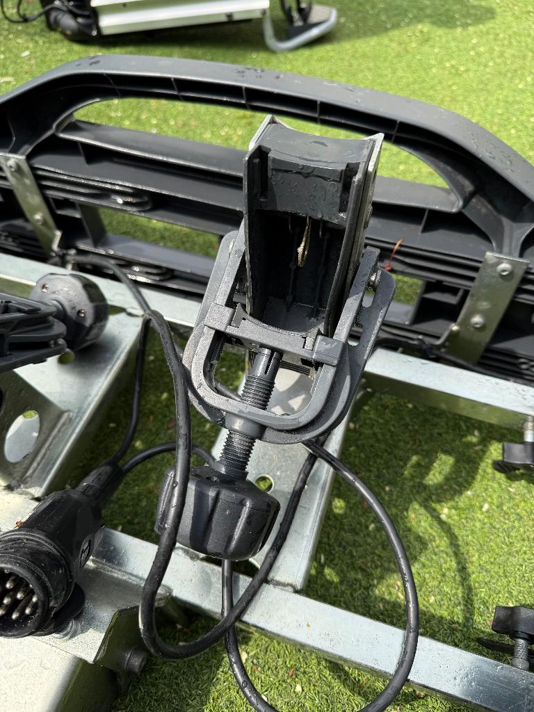 twinny load swing C fietsendrager, Ophalen, Elektrische fiets, Zo goed als nieuw, 2 fietsen