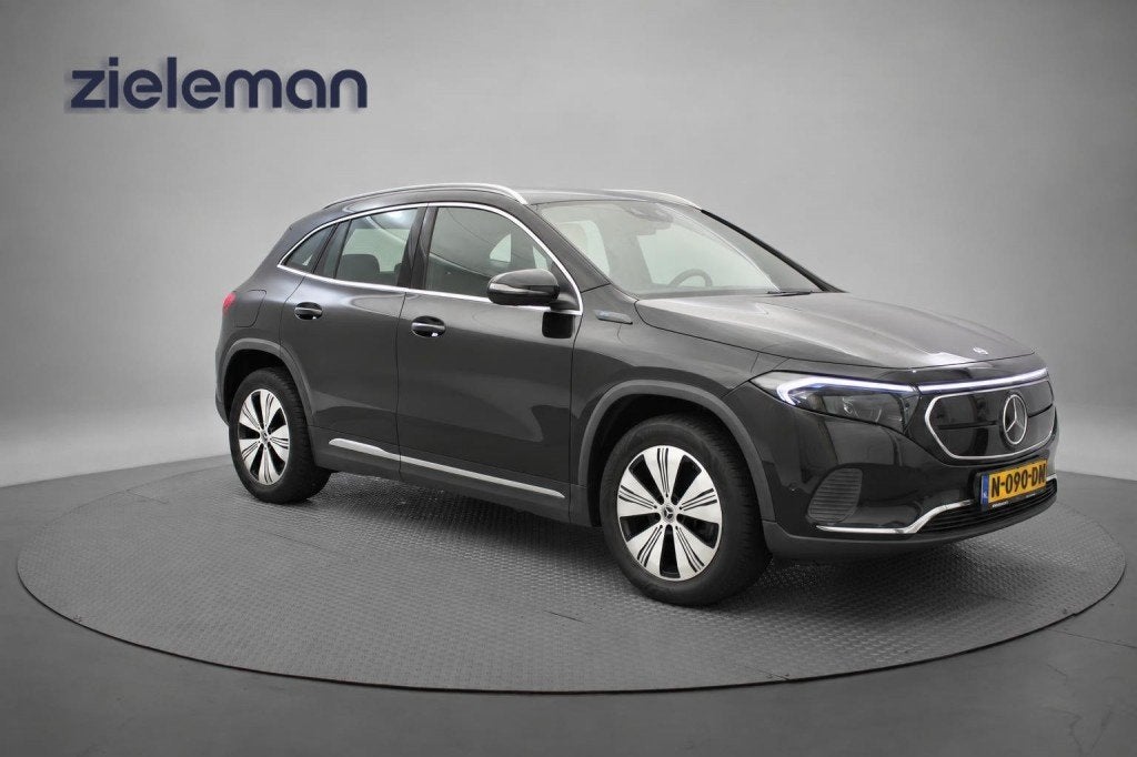 Mercedes-benz EQA 250 Business Solution Luxury 67 kWh - Navi, Auto's, 1940 kg, Gebruikt, 750 kg, Met garantie (alle)