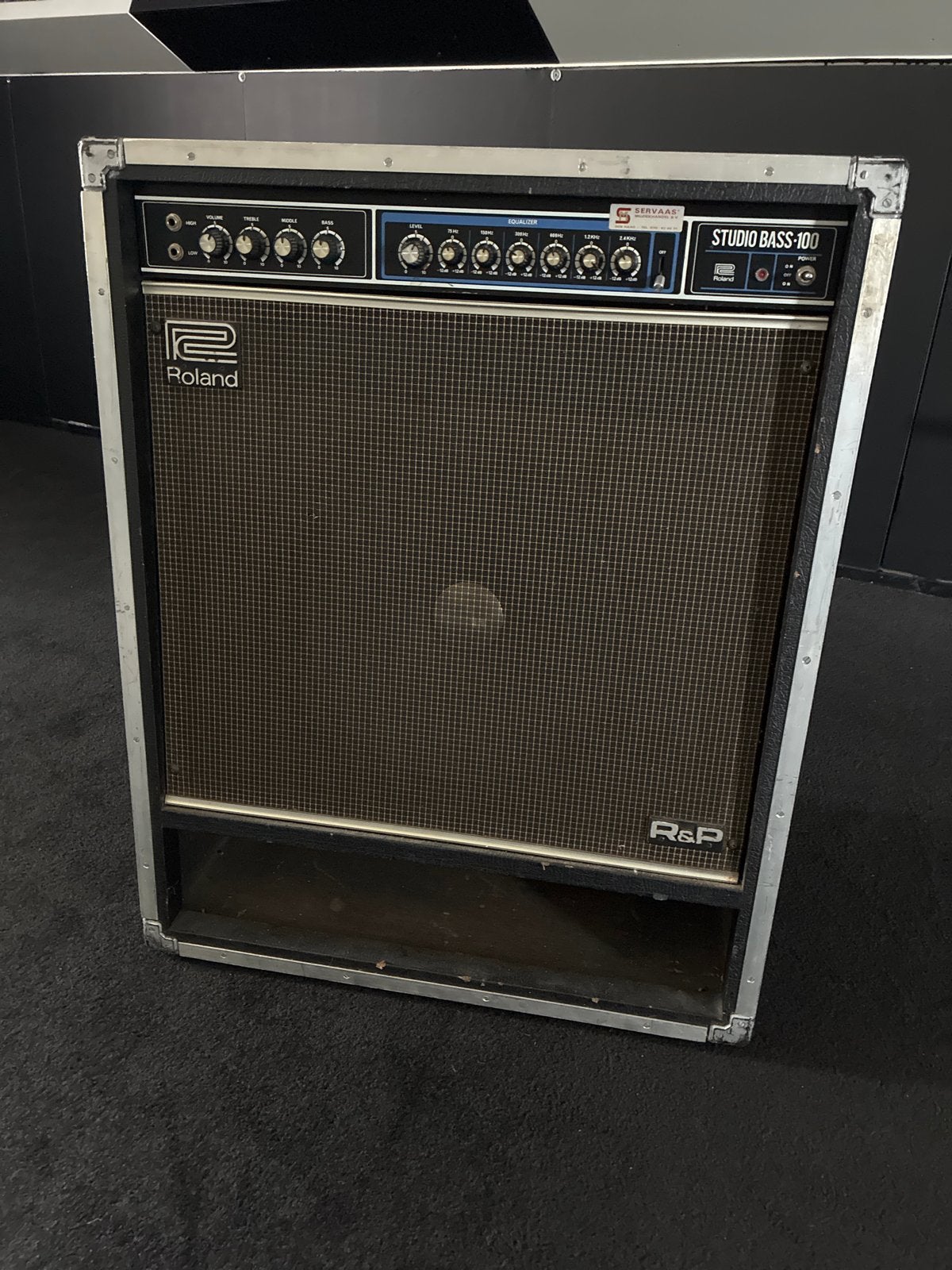 Roland Studio Bass-100 Basgitaarversterker, Ophalen, Gebruikt, Basgitaar, 100 watt of meer