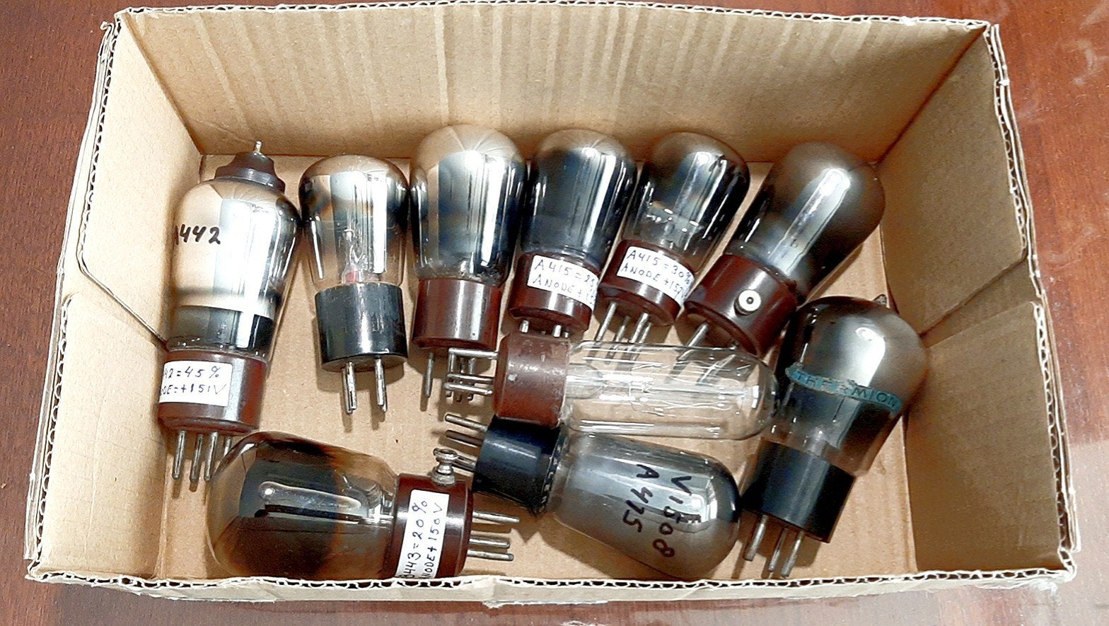 Doos met diverse radio lampen, Ophalen of Verzenden