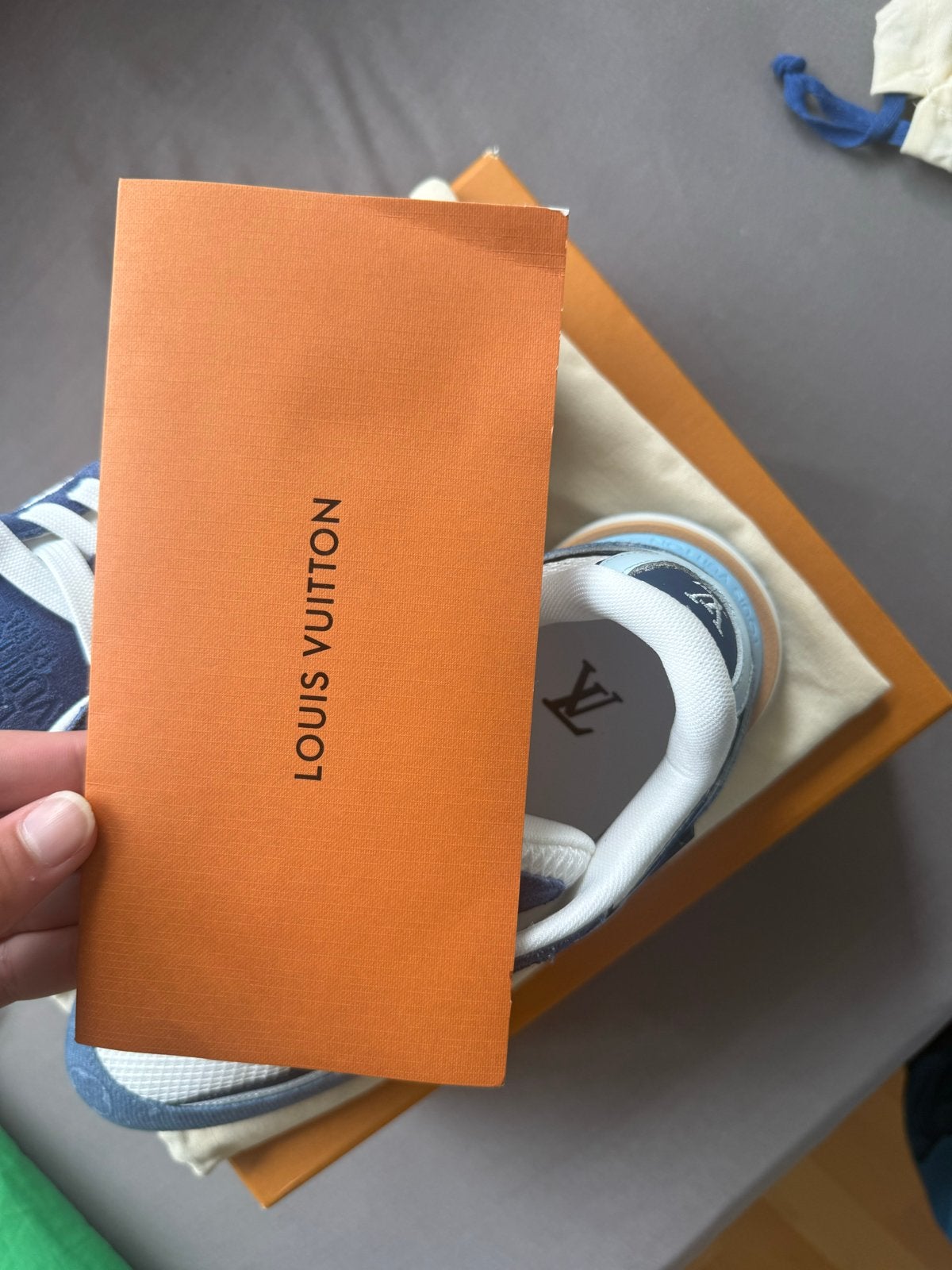 Nieuwe Louis Vuitton sneakers met doos, Ophalen of Verzenden, Nieuw, Blauw, Sneakers of Gympen