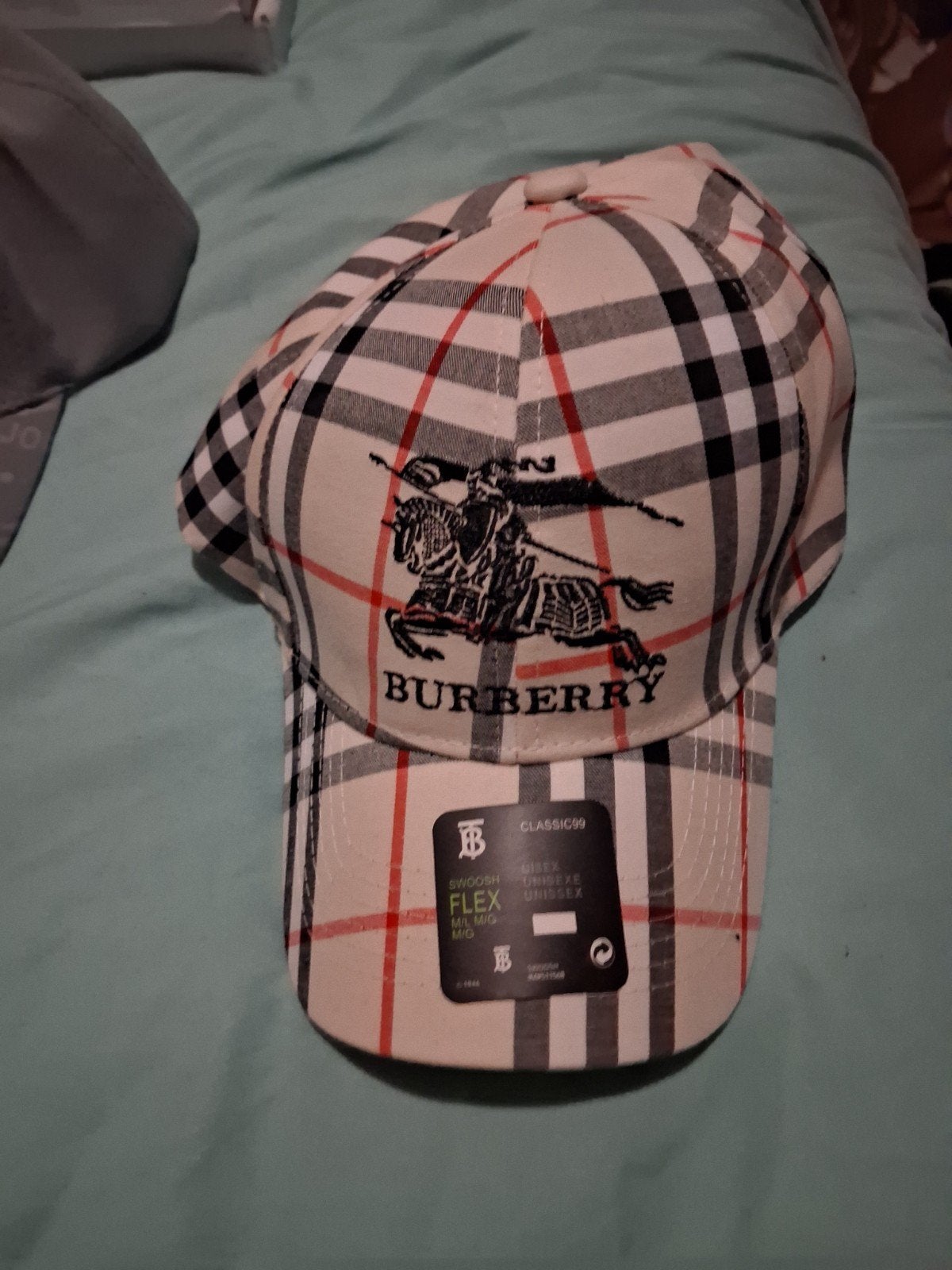 Burberry pet met klassiek ruitpatroon, Nieuw, Pet, Burberry, One size fits all