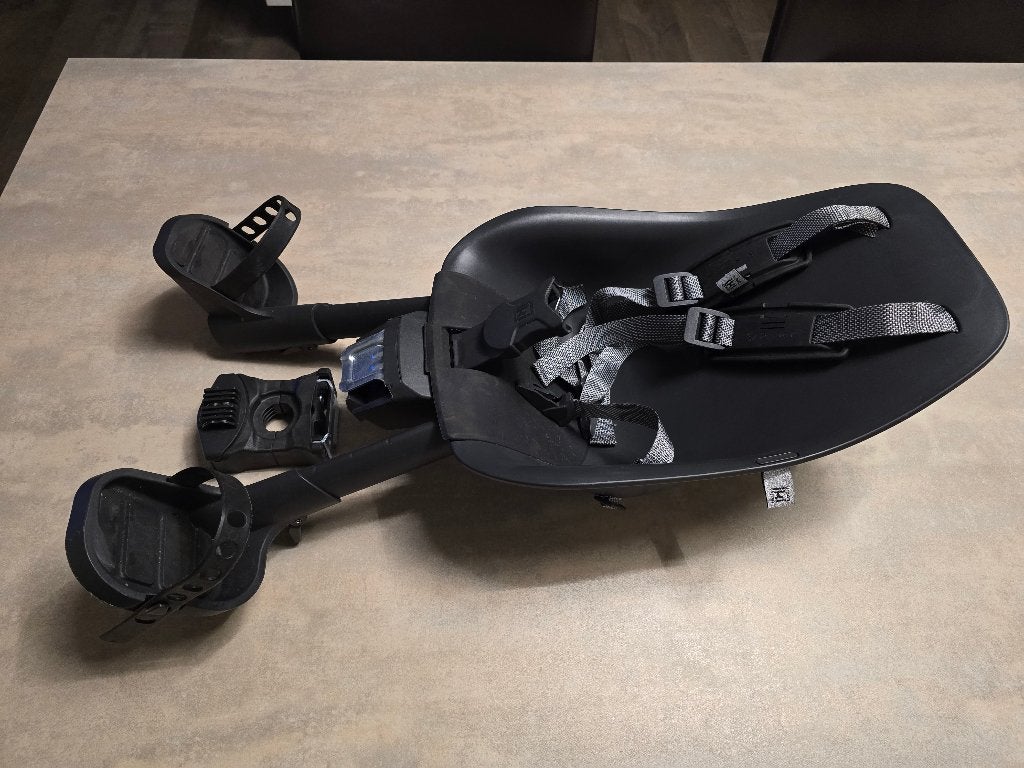Urban Iki Voorzitje Bincho Black incl. Compact Adapter, Ophalen, Voetsteuntjes, Voorzitje, Zo goed als nieuw