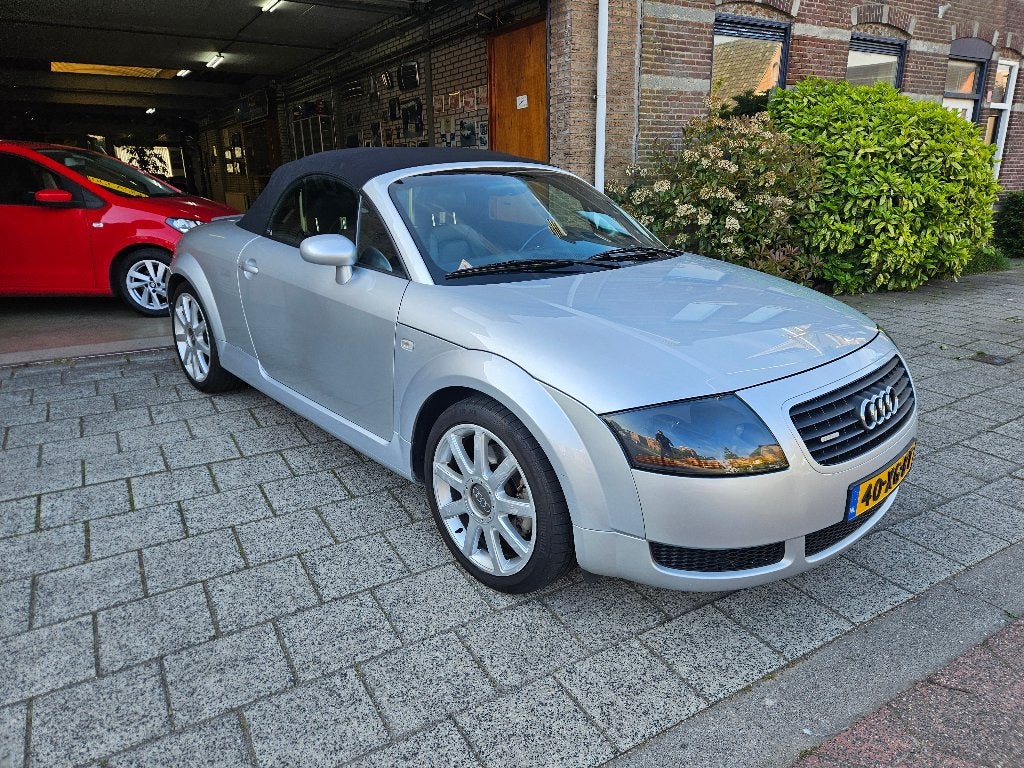 Audi TT Roadster 1.8 5V Turbo Quattro 225 PK 2000 Grijs, foto 7