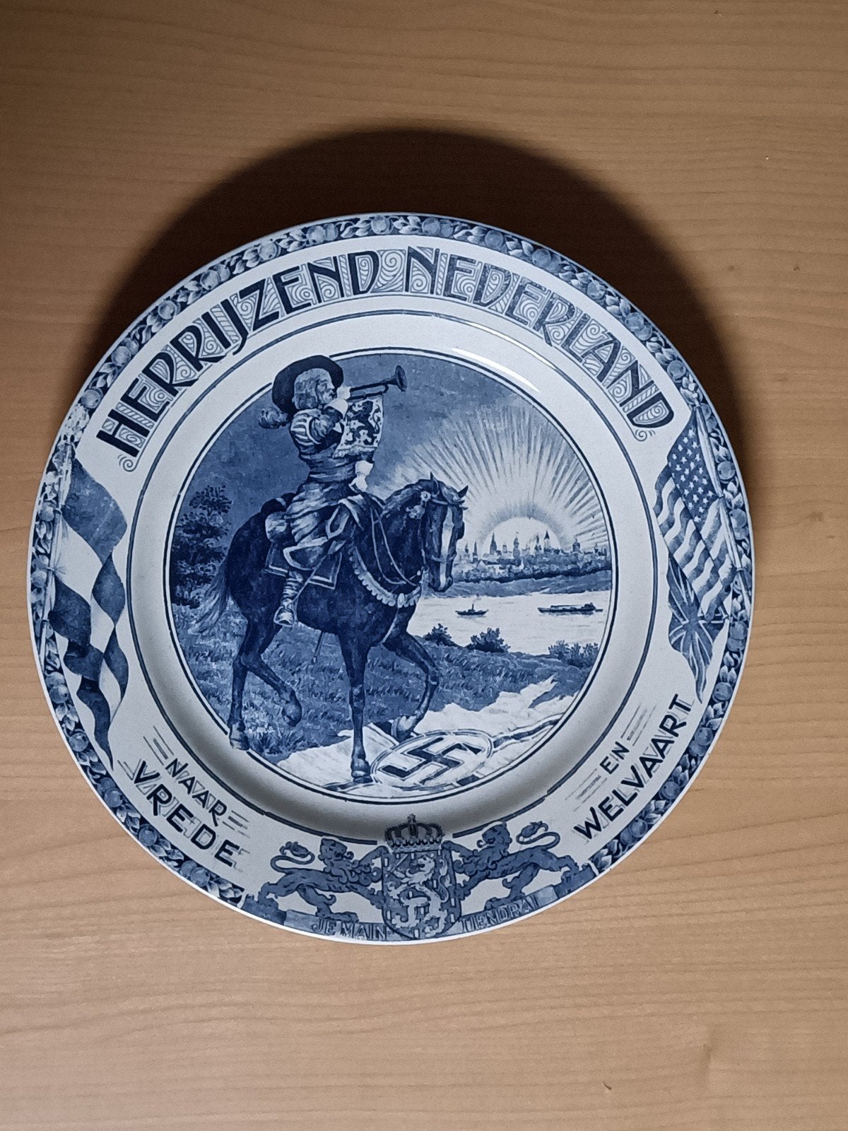 Vintage wandbord "Herrijzend Nederland" Societé Céramique, Ophalen of Verzenden
