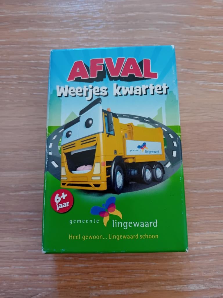 Afval Weetjes Kwartet - Zo goed als nieuw, Drie of vier spelers, Ophalen, Zo goed als nieuw, Identity Games International BV