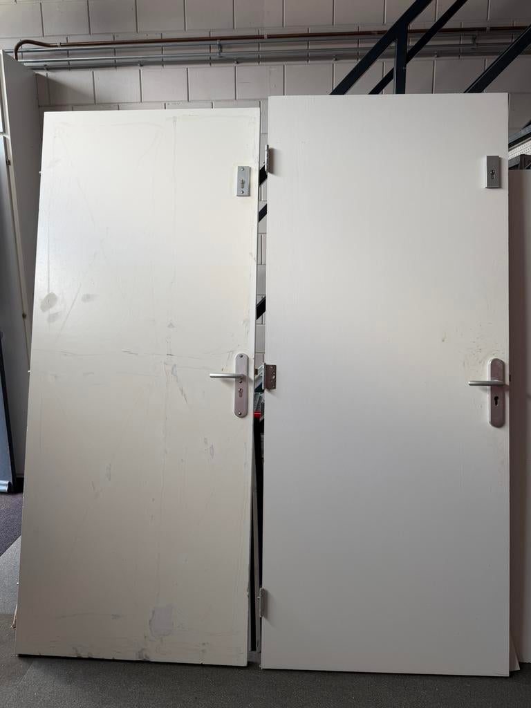 Te koop 2x brandwerende deur, Doe-het-zelf en Verbouw, Deuren en Horren, 80 tot 100 cm, Binnendeur, Ophalen of Verzenden, Zo goed als nieuw