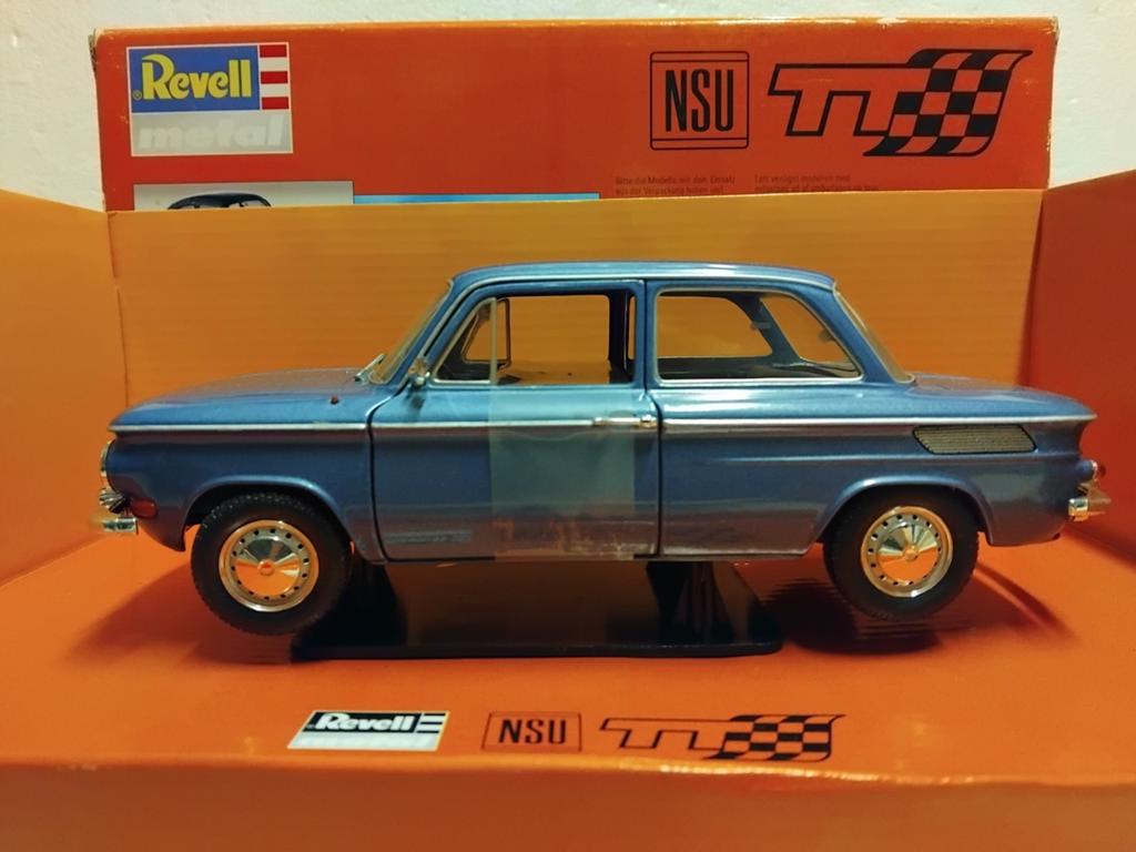 NSU Prinz TT metallic blauw Revell metal 1:18 KRD, Ophalen of Verzenden, Zo goed als nieuw, Auto, Revell