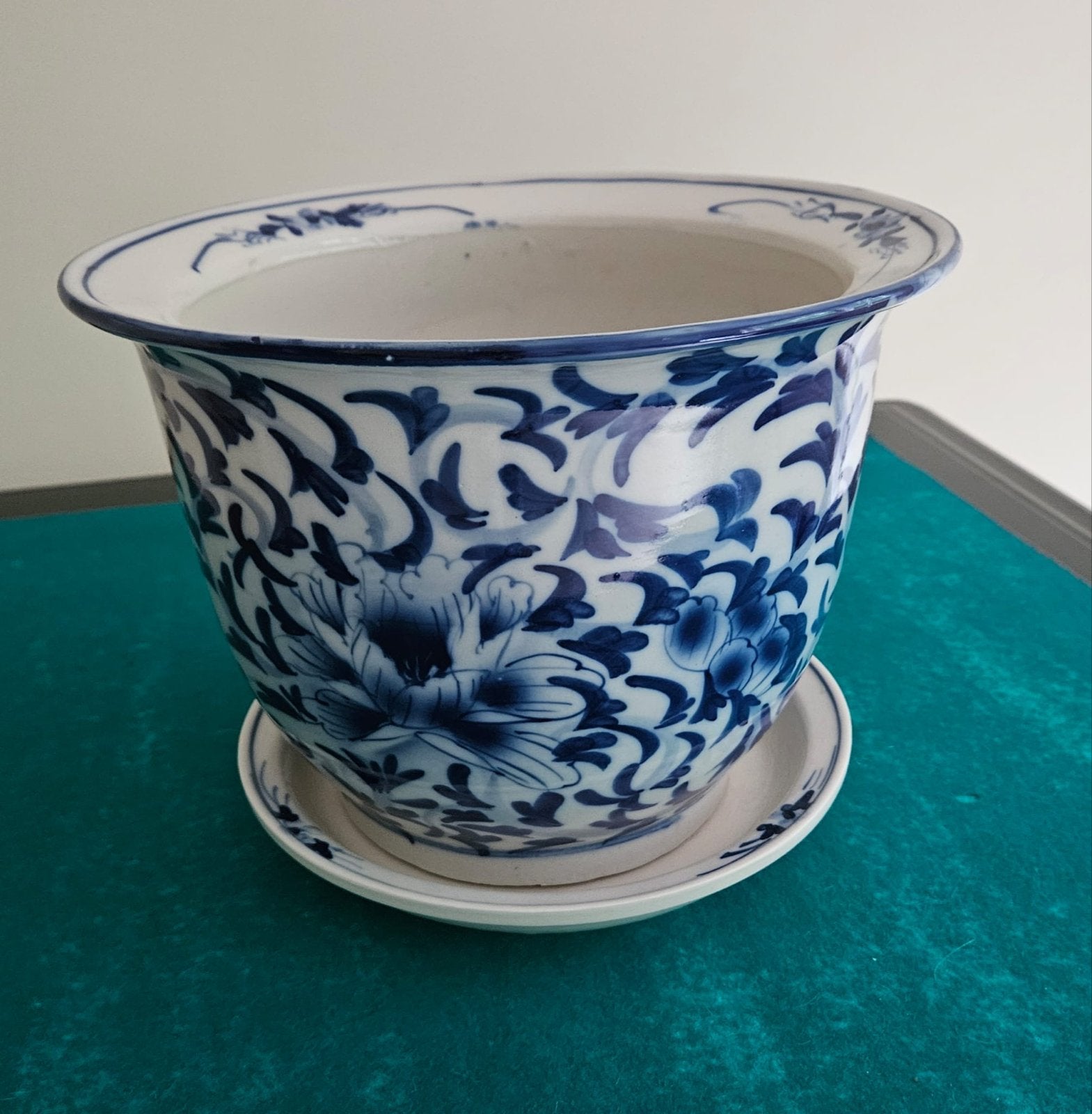 Antieke Chinese porseleinen bloempot met schotel, Ophalen