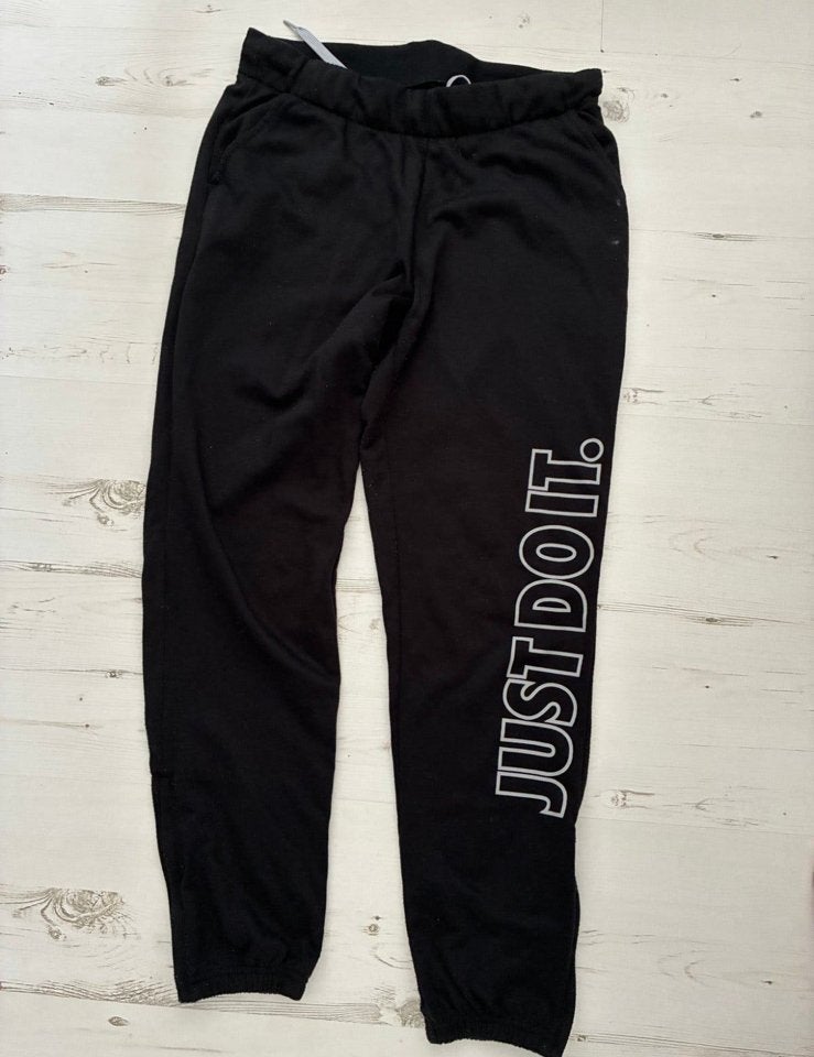 Nike Dry-Fit Sportkleding Set Maat S, Kleding | Dames, Ophalen, Meerkleurig, Fitness of Aerobics, Maat 36 (S)