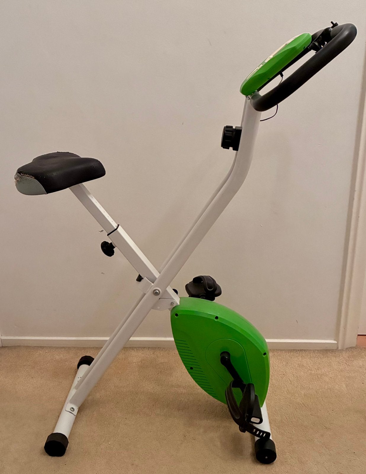 HOMETRAINER, NEWPOWER, 15 euro, Ophalen, Gebruikt, Hometrainer