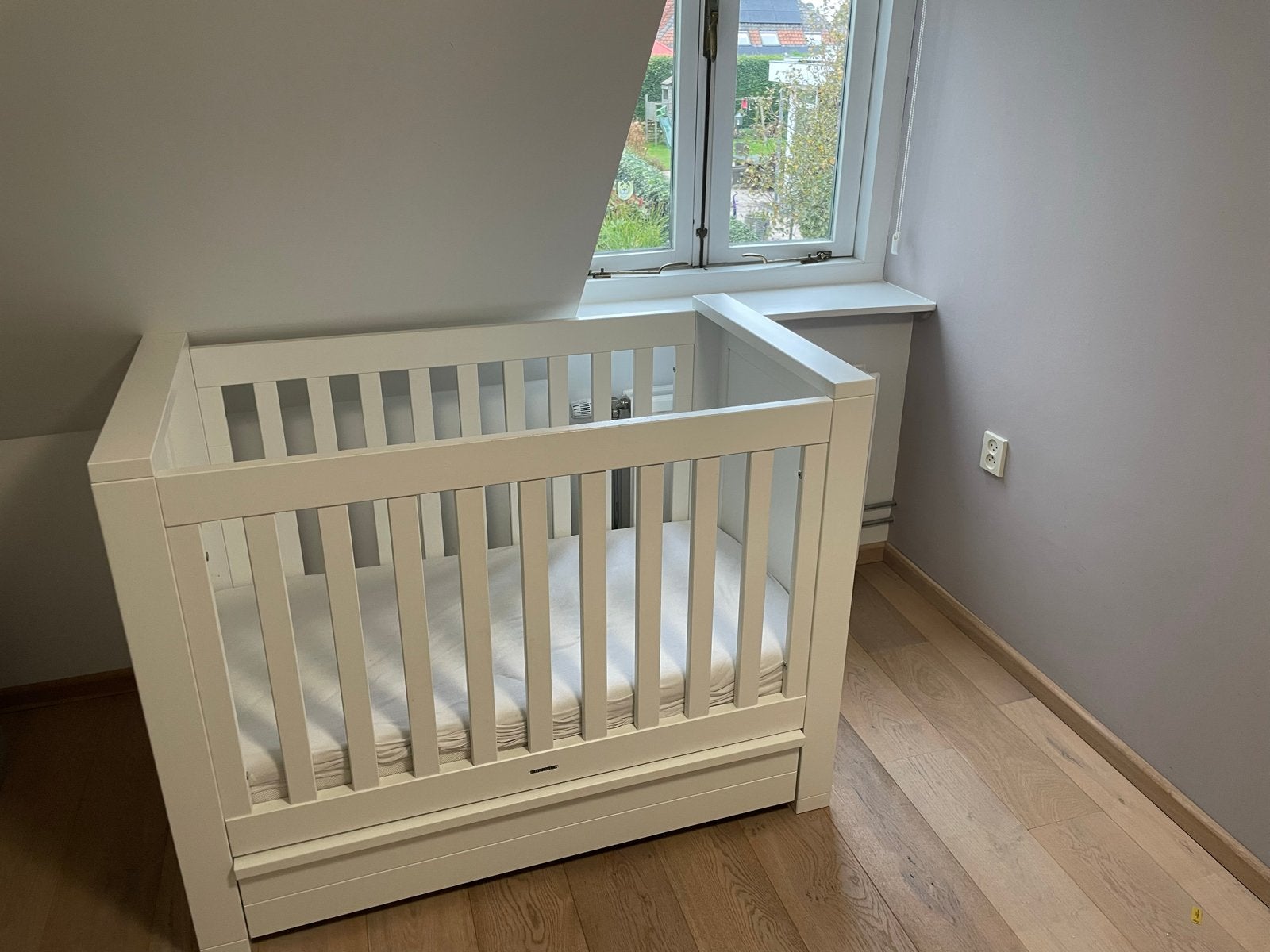 Kinderbedje en commode van Kidsmill - Stevige kwaliteit, Gebruikt, 50 tot 70 cm, Ophalen of Verzenden, 75 tot 100 cm