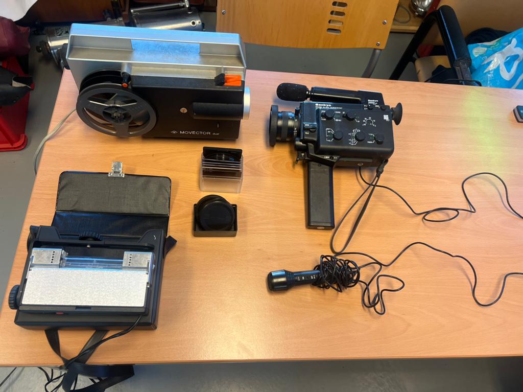 Oude camera, dia projector en dia lamp, Ophalen of Verzenden, 8mm, Overige typen