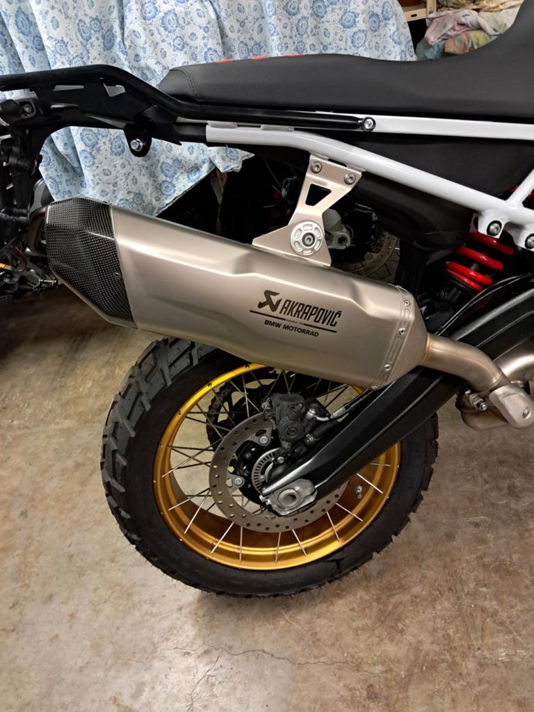 Akrapovic uitlaat f 900 gs als nieuw, Ophalen of Verzenden, Gebruikt