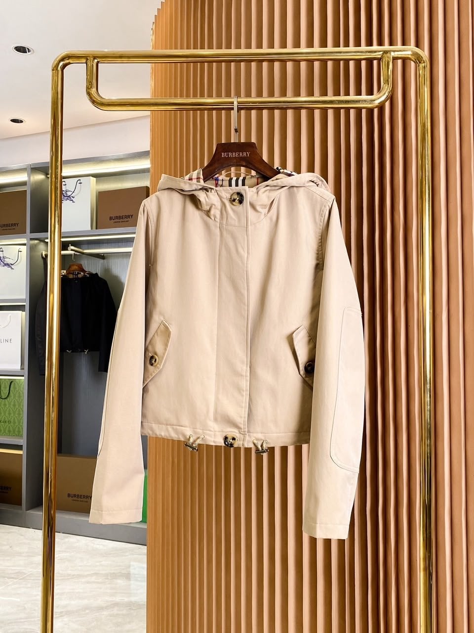 Burberry Windjack met Capuchon - Beige, Ophalen of Verzenden, Zo goed als nieuw, Maat 36 (S), Beige