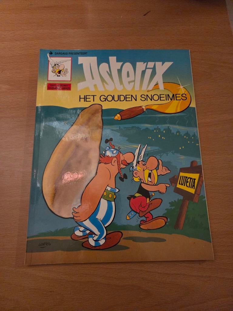 Asterix Het Gouden Snoeimes, Boeken, Stripboeken, Eén stripboek, Verzenden, Gelezen, Goscinny & Uderzo