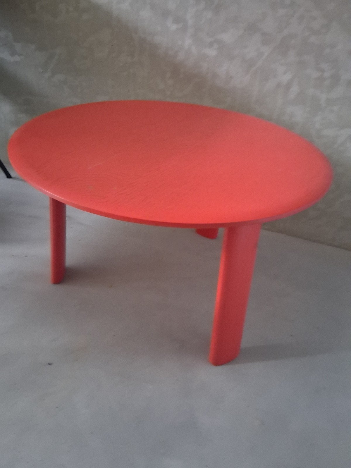 Ronde bijzettafel in opvallend oranje, Ophalen, Minder dan 45 cm, Minder dan 55 cm, Gebruikt
