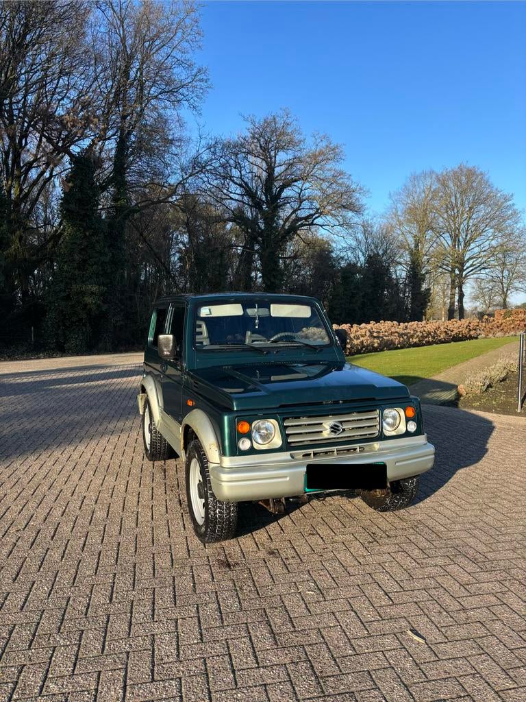 MOET WEG- Suzuki Samurai Metal Top NIEUWE APK, 750 kg, 4 cilinders, 4 stoelen, Samurai