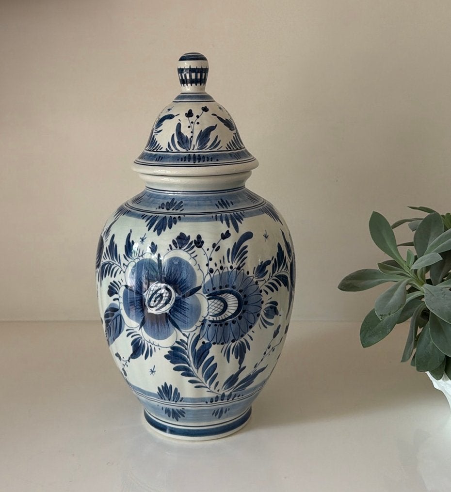 Delfts blauwe deksel vaas, Huis en Inrichting, Woonaccessoires | Vazen, Ophalen of Verzenden, Met deksel, Blauw