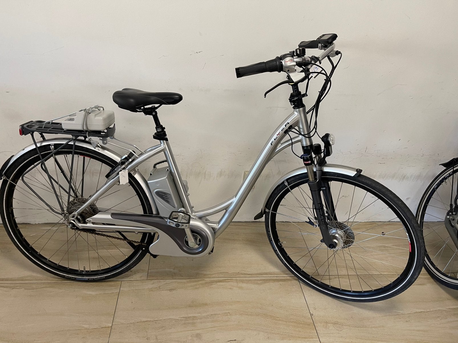 Flyer elektrische damesfiets 28 inch, Ophalen, Zo goed als nieuw, Minder dan 10 versnellingen, Overige merken