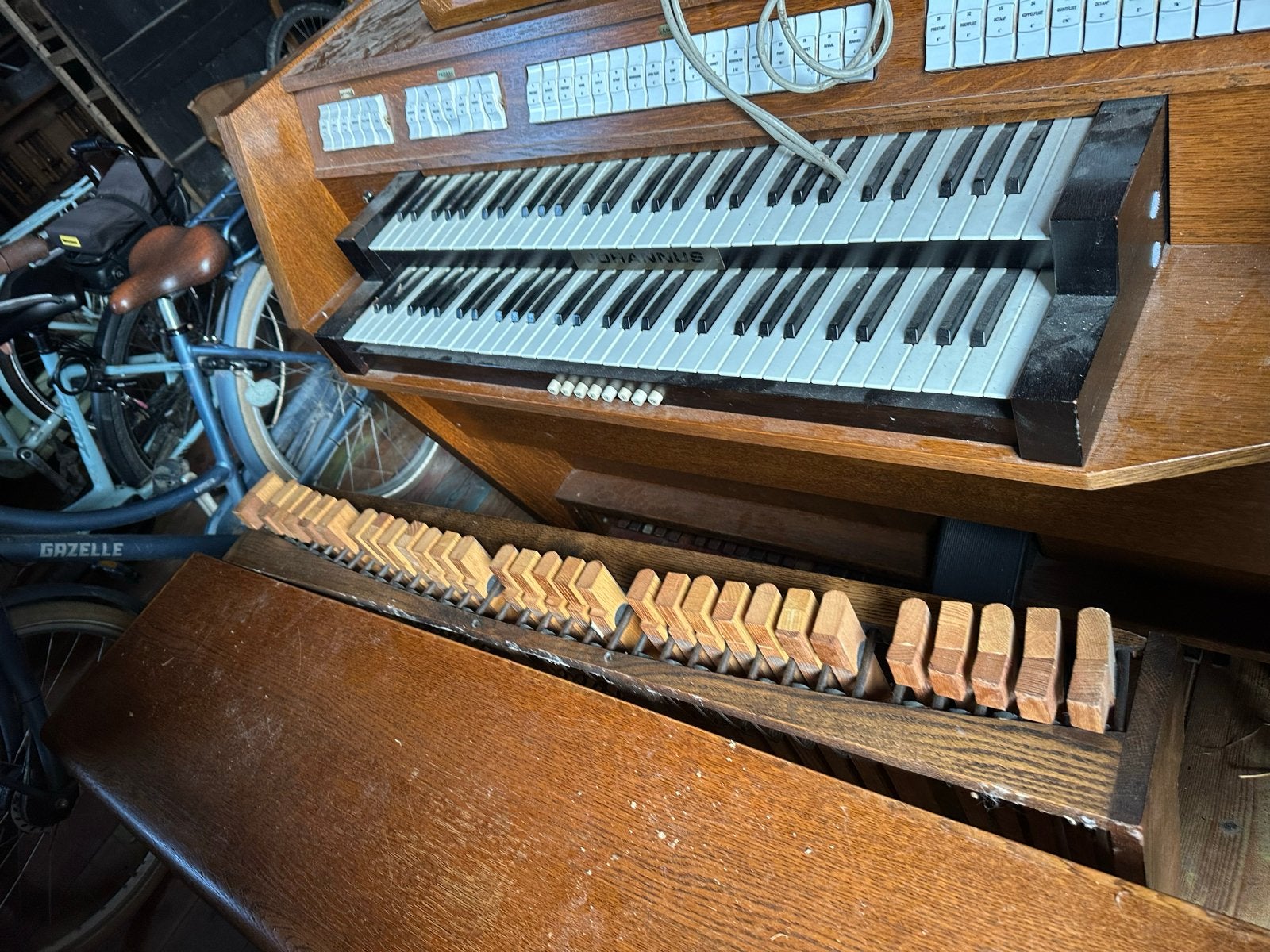 Gratis Johannes orgel af te halen in Baarland, werkend, Muziek en Instrumenten, Orgels, Ophalen of Verzenden, Gebruikt, 2 klavieren