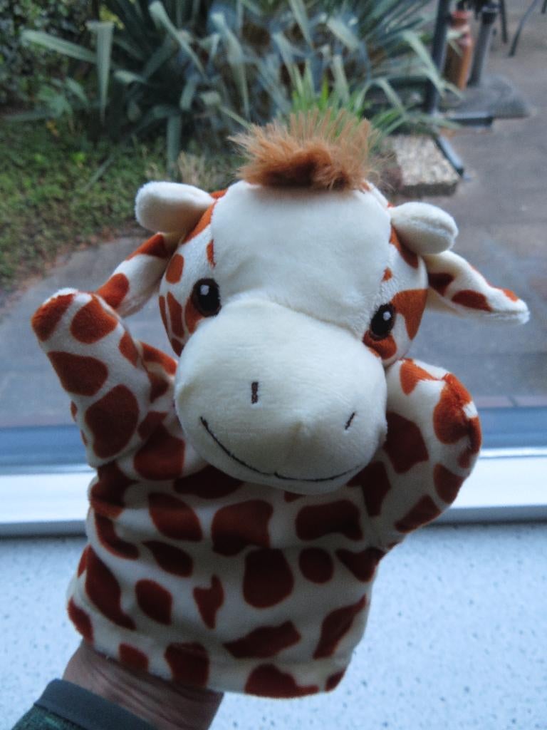 Handpop Giraffe of giraf merk GRAFIX zacht velours, Ophalen of Verzenden, Zo goed als nieuw, Giraf, Wasbaar