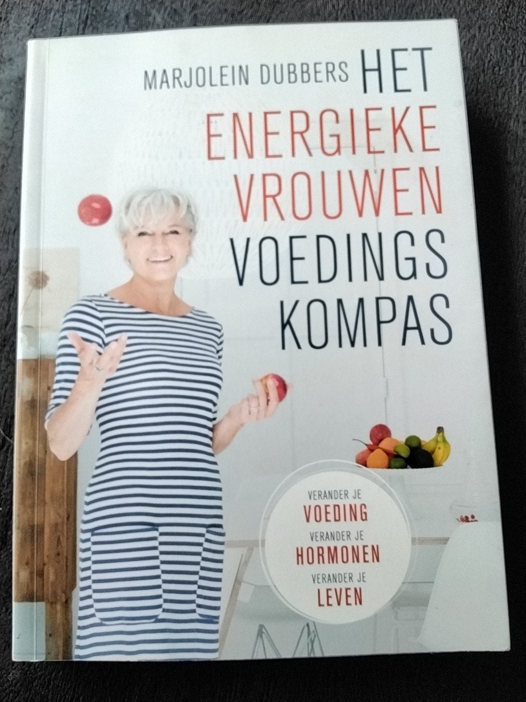 Marjolein Dubbers - Het energieke vrouwen voedingskompas, Boeken, Ophalen of Verzenden, Zo goed als nieuw, Marjolein Dubbers