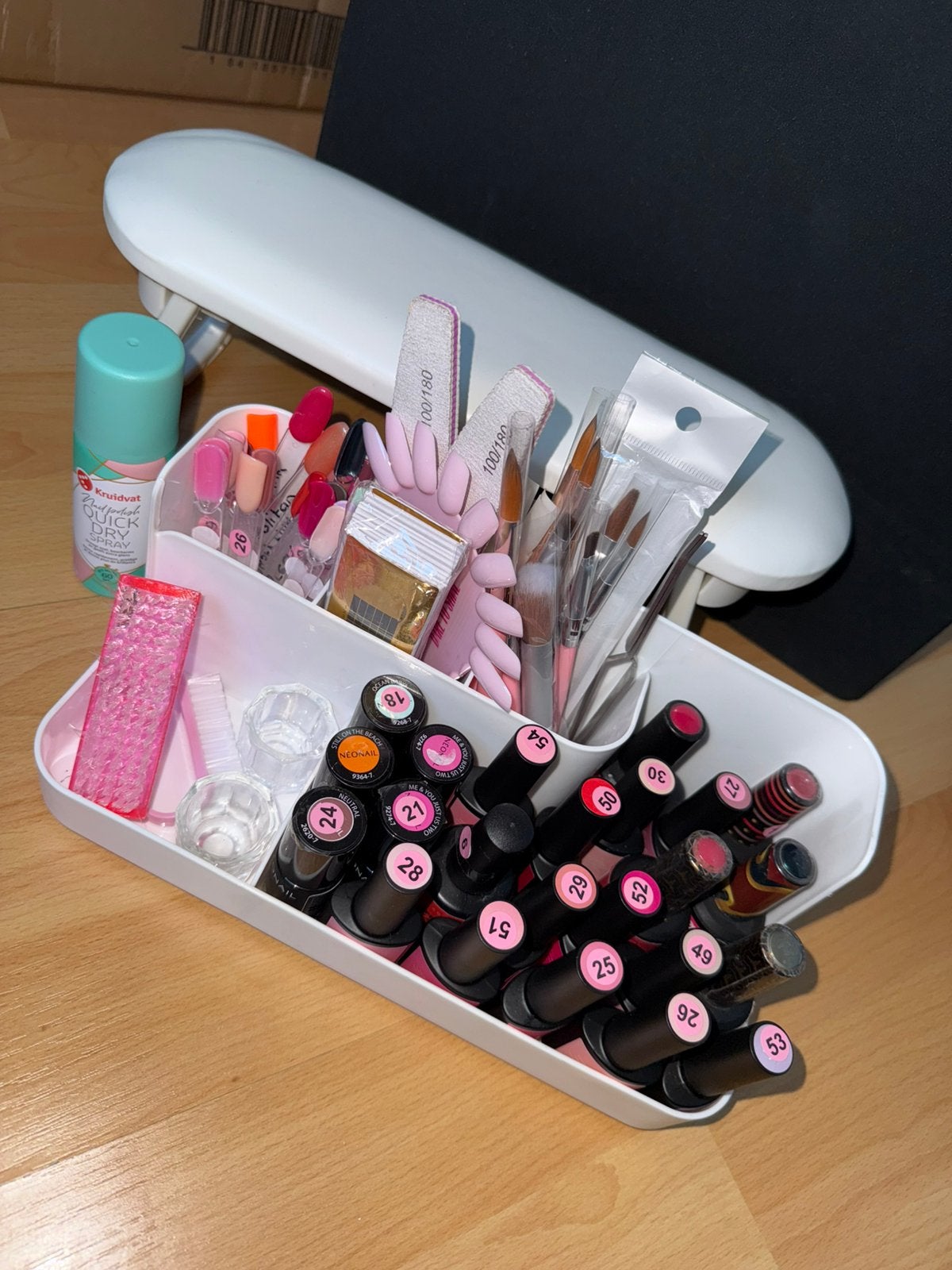 Nagellak, Ophalen of Verzenden, Zo goed als nieuw, Overige kleuren, Handen en Nagels
