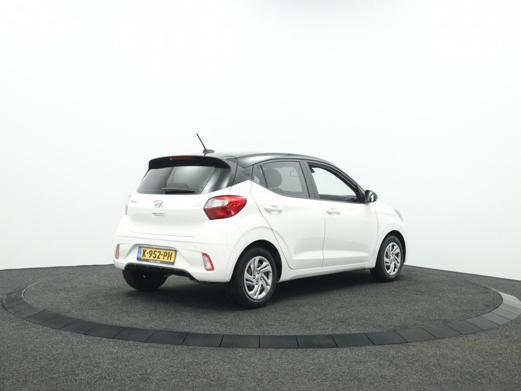 Hyundai i10 1.0 Comfort | Carplay Navigatie | Stoelverwarmin, Auto's, Hyundai, Keurmerk '100% Onderhouden', 12 maanden, Stof, Gebruikt