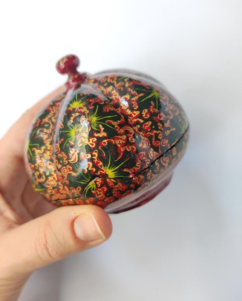 Papier mache sierdoosje, Huis en Inrichting, Ophalen of Verzenden, Gebruikt, Rond, Overige materialen