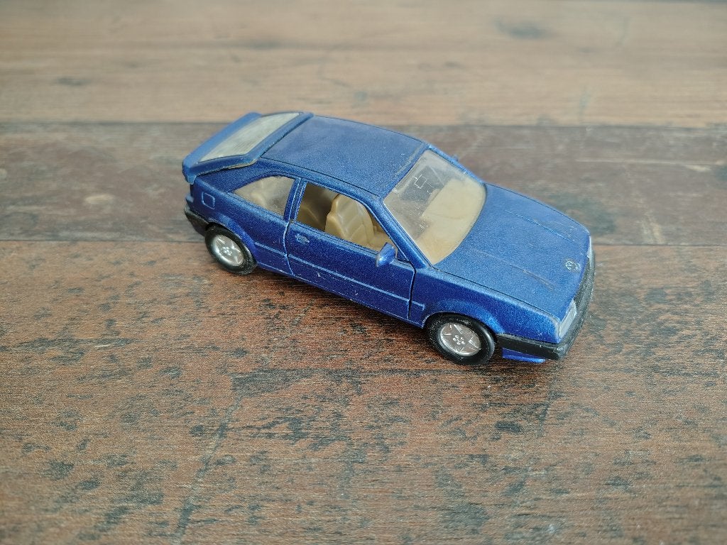 Volkswagen Corrado G60 (1990) WELLY / 1:32, Hobby en Vrije tijd, Verzenden, Gebruikt, Auto, Overige merken
