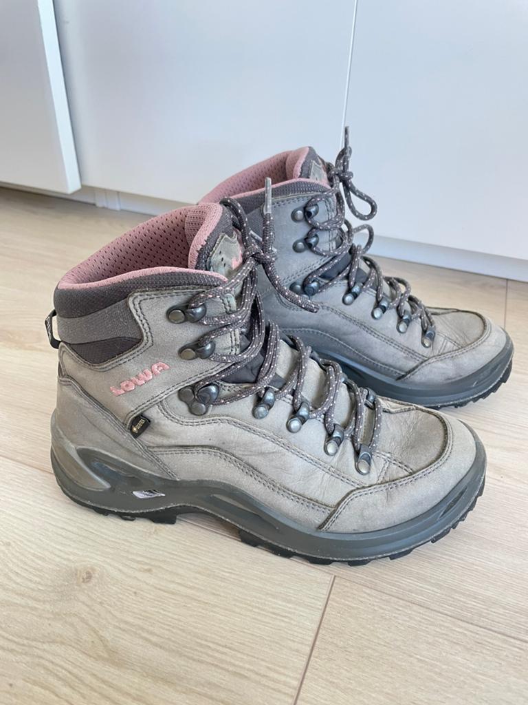 Lowa wandelschoenen maat 38, Sport en Fitness, Bergsport en Wandelen, Ophalen of Verzenden, Zo goed als nieuw, Schoenen