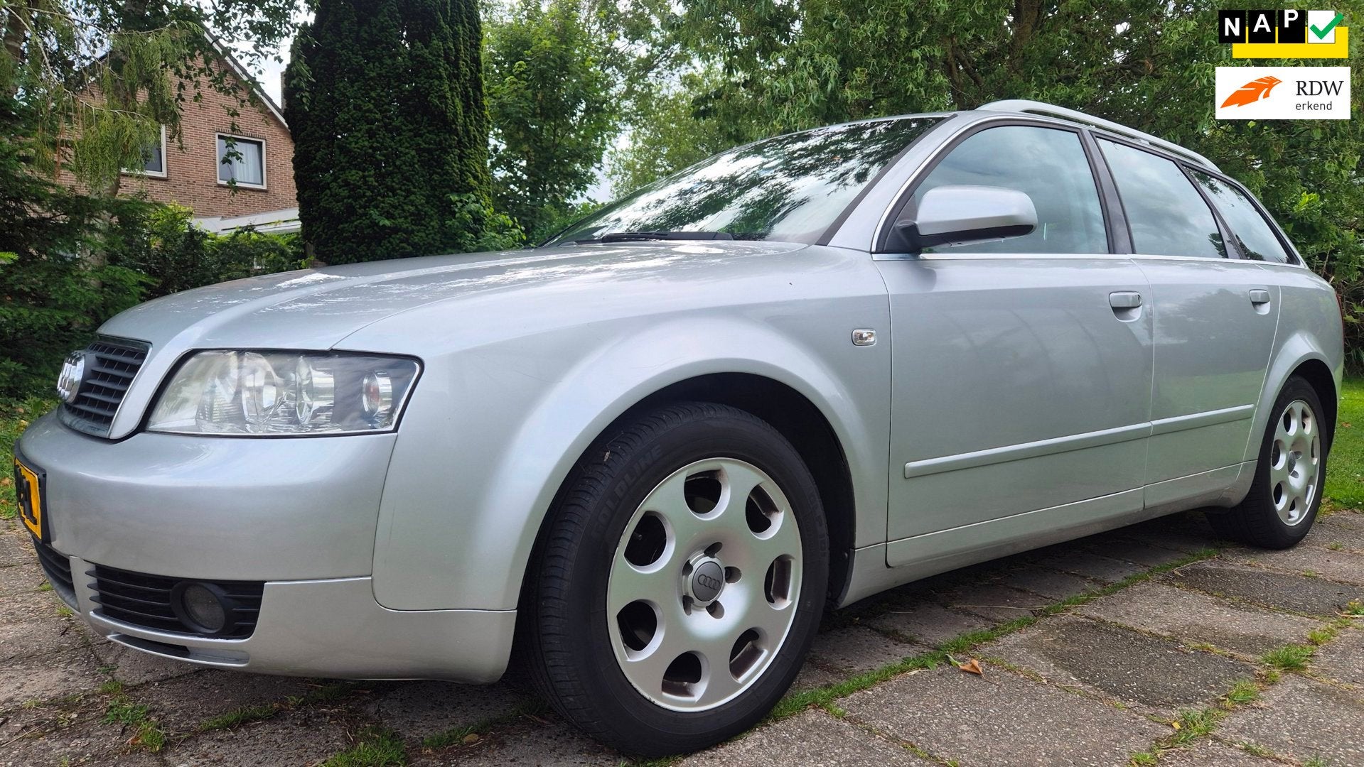Audi A4 Avant 2.0 6000 EURO REKENINGEN NIEUWE APK AIRCO, Voorwielaandrijving, Dealer onderhouden, Gebruikt, 1340 kg