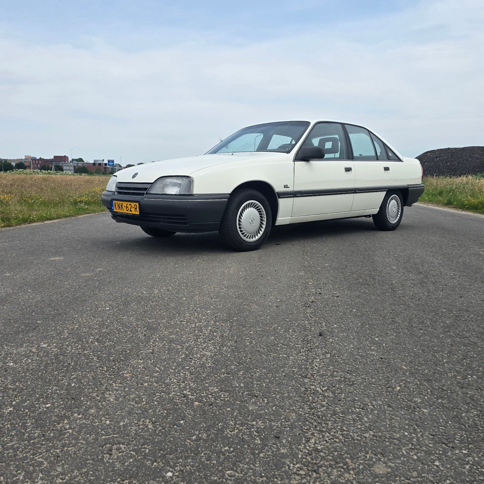 Opel omega A 1987 automaat, Auto's, Opel, Automaat, Omega, 4 cilinders, 1984 cc
