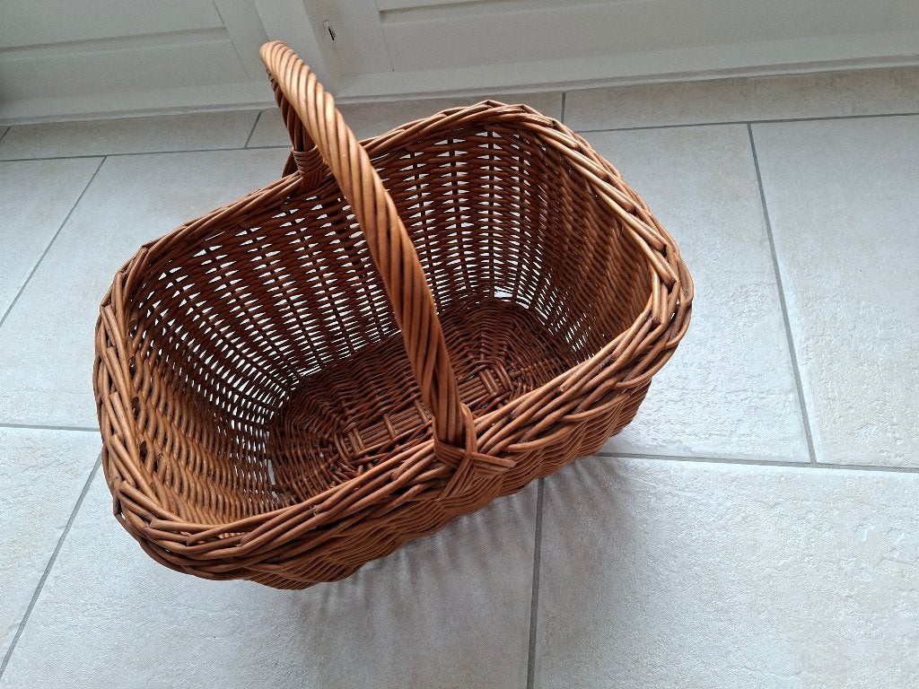 Rieten boodschappen mand, Ophalen, Gebruikt, Mand, Handgemaakt