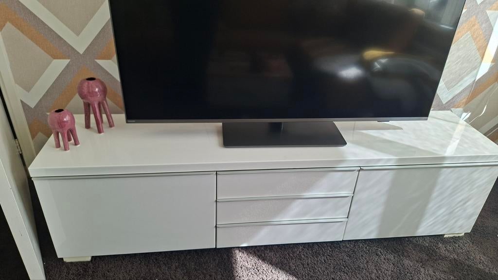 TV-meubel van Ikea, Huis en Inrichting, Ophalen