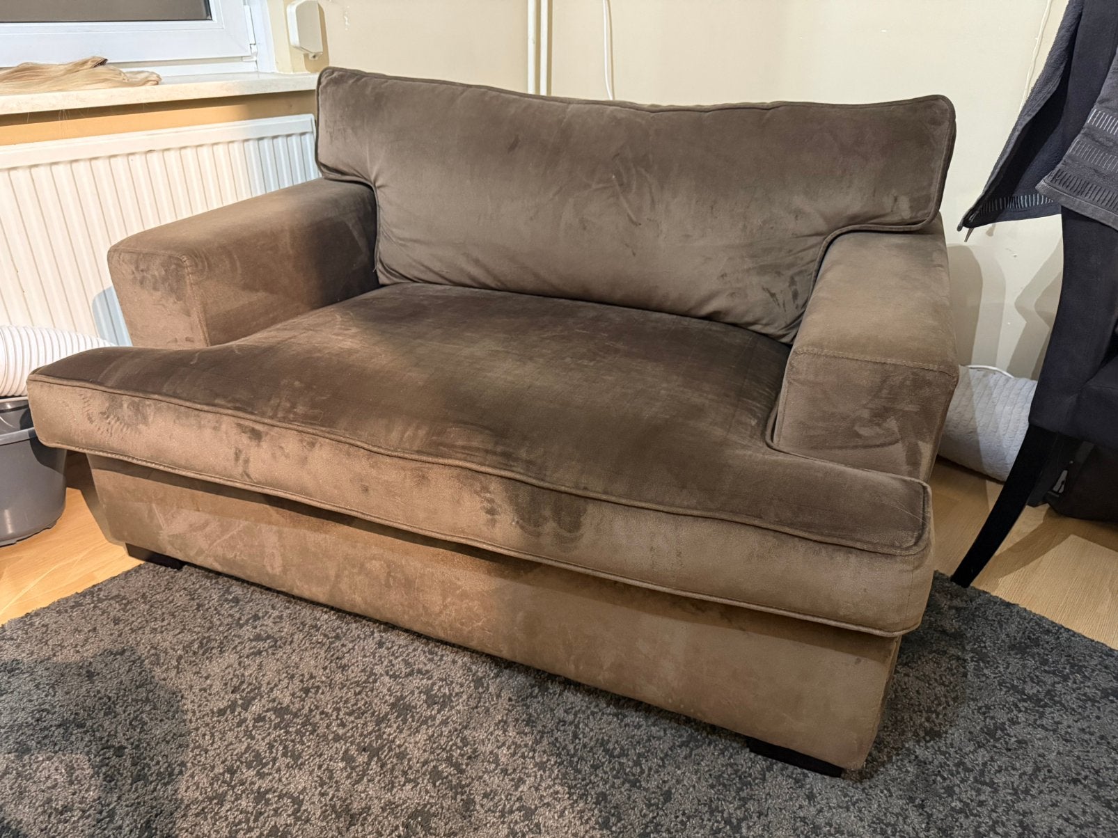 Loveseat, Ophalen, Zo goed als nieuw