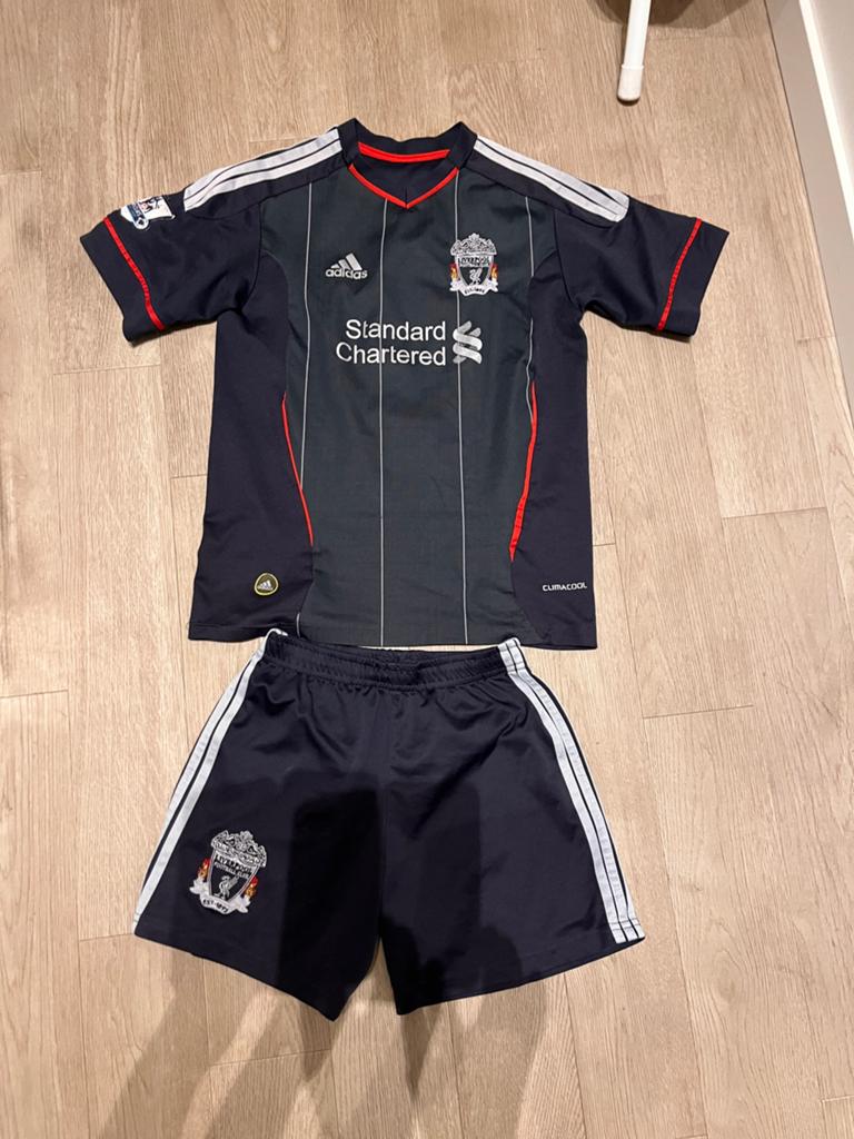 Vintage Adidas Liverpool uitset Suárez 7 2011/2012 mt 11-12, Kinderen en Baby's, Kinderkleding | Maat 158, Gebruikt, Jongen of Meisje