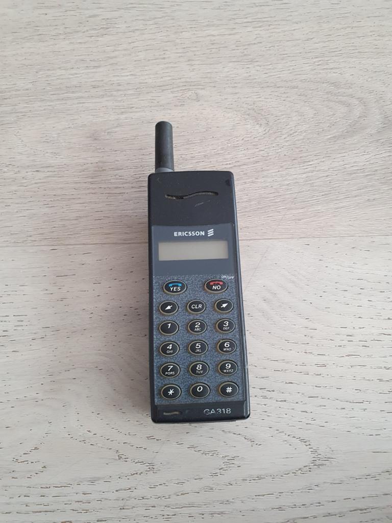 Zeldzame Ericsson GA318 in goede staat, Ophalen of Verzenden, Zwart, Overige systemen