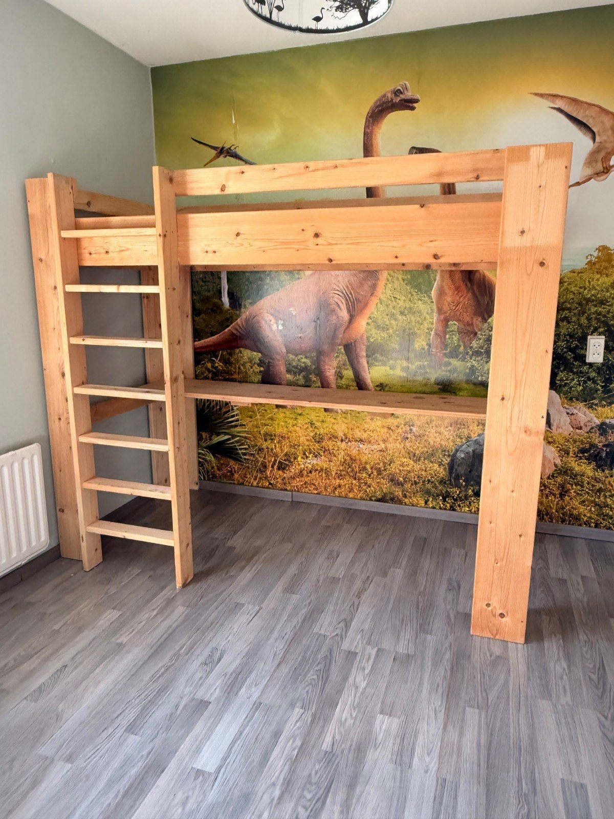 Stevige hoogslaper met bureau van massief hout, Huis en Inrichting, Slaapkamer | Stapelbedden en Hoogslapers, Eenpersoons, Ophalen of Verzenden