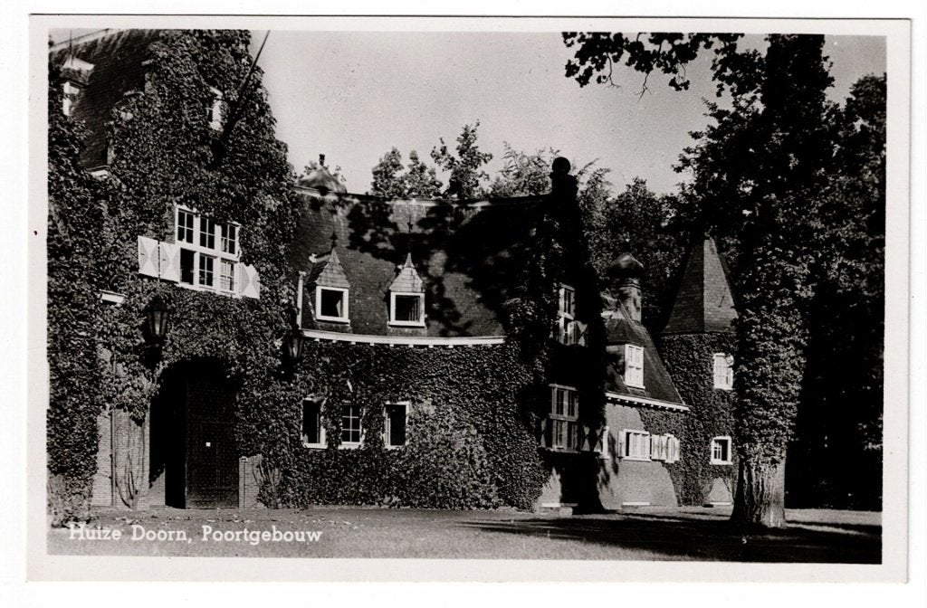 Doorn 1950. Huize Doorn. Het Poortgebouw., Verzamelen, Ansichtkaarten | Nederland, Ophalen of Verzenden, 1940 tot 1960, Gelopen