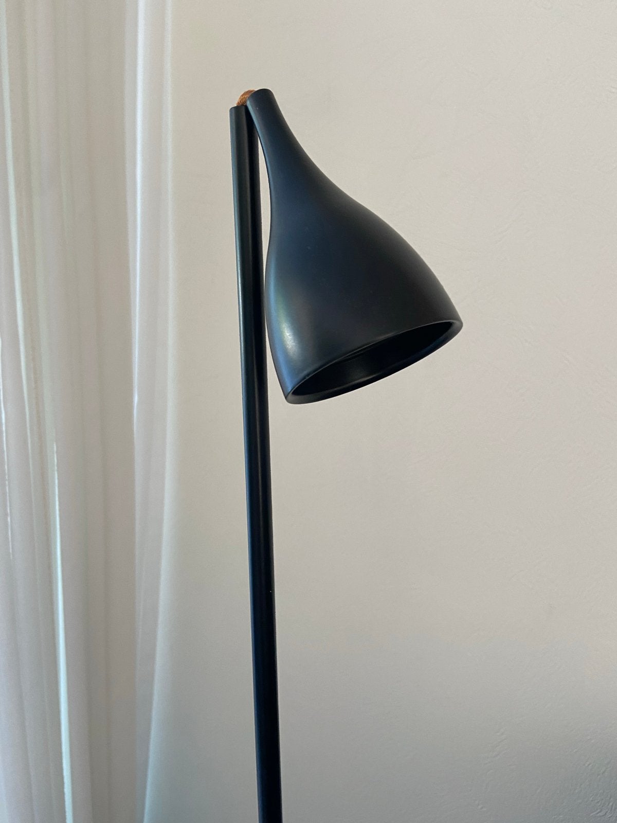 Anta Bom LED Vloerlamp - Zwart, Modern Design, Ophalen, Overige fittingen, Zo goed als nieuw, Metaal